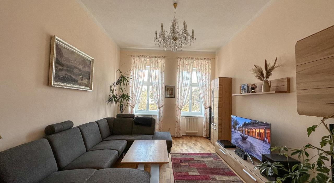 Apartment Bohemia Κάρλοβι Βάρι Εξωτερικό φωτογραφία