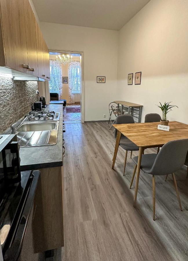 Apartment Bohemia Κάρλοβι Βάρι Εξωτερικό φωτογραφία